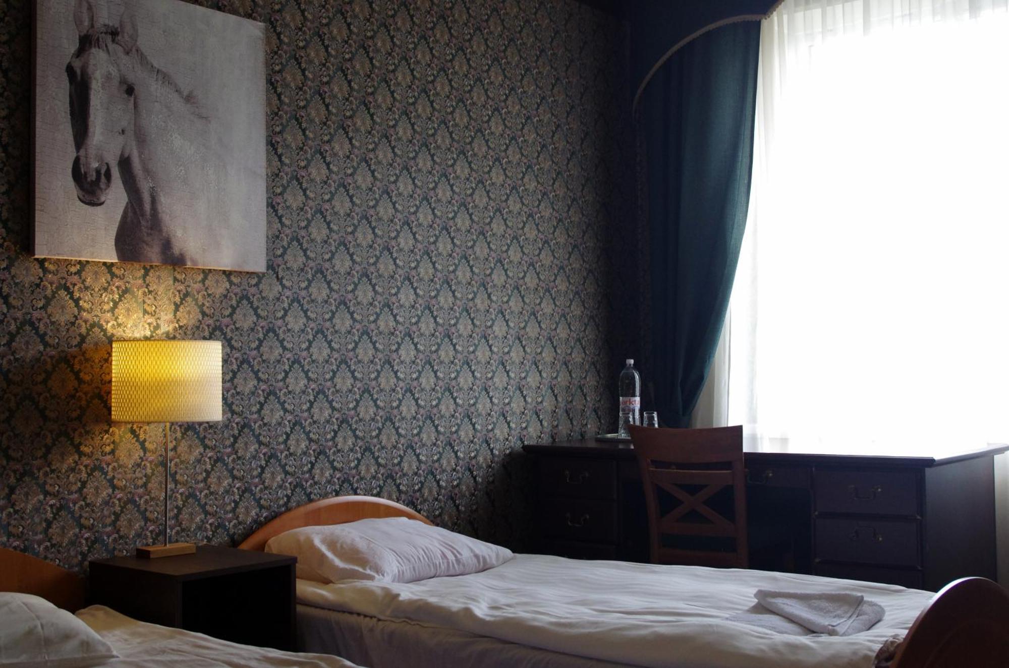 Villand With Free Private Parking And Self Check In Gasthof Riga